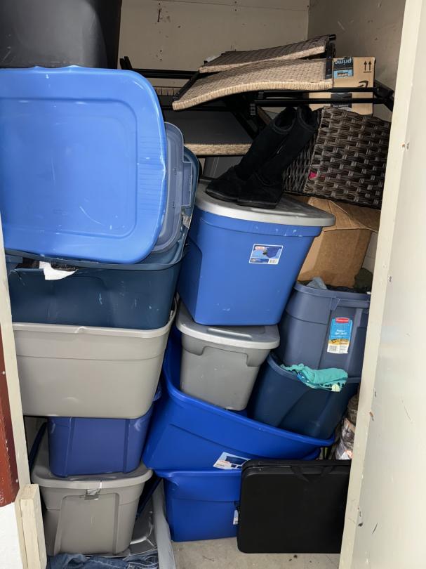 Storage Unit Auction in Longview, WA at UHaul Moving & Storage of